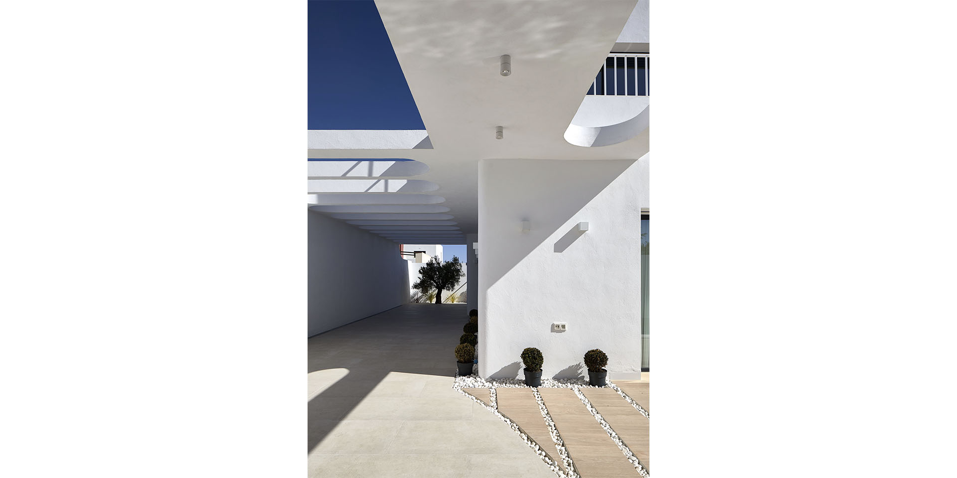 Base_0044__79A2424